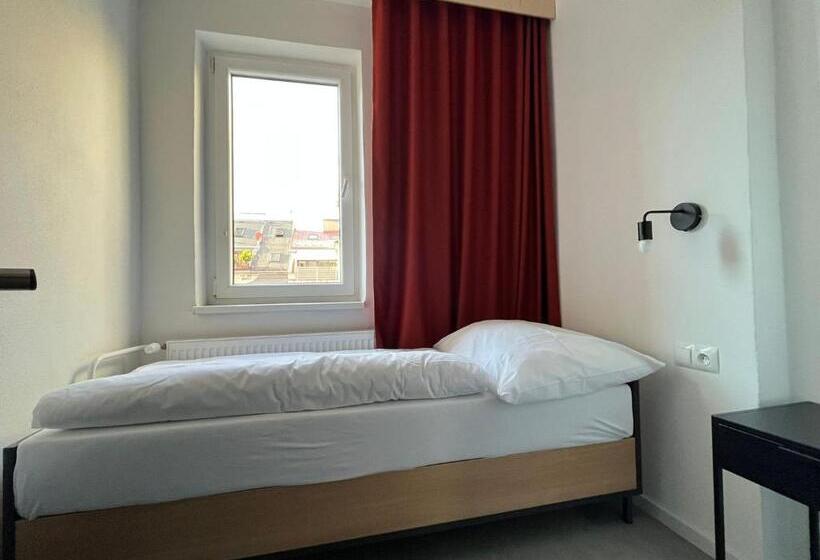 اتاق لوکس یک تخته, Izy Stay Hostel Coworking Nomads