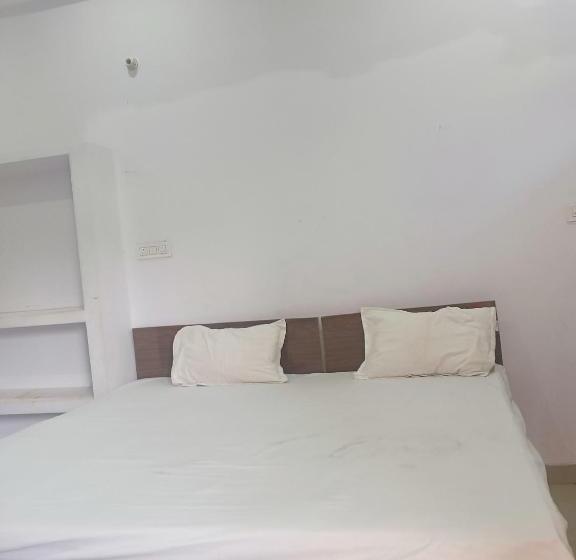 Номер Стандарт, La Ayodhya Residency