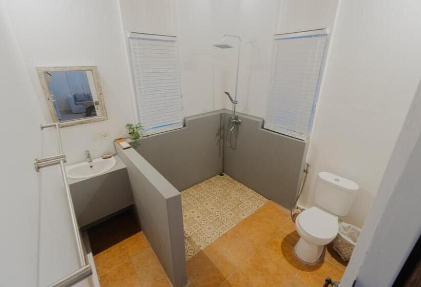Студио Стандарт с Балконом, Noya Bed And Breakfast