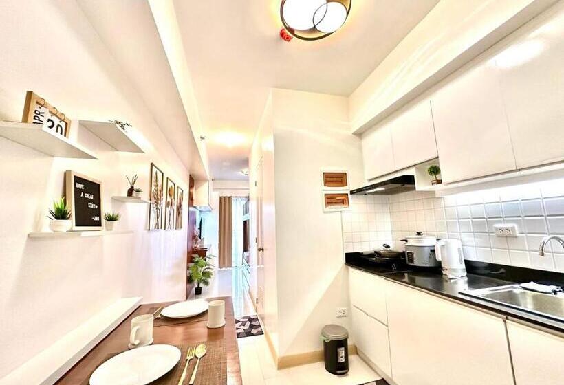 استودیو استاندارد با بالکن, J&m Stay  Camella Northpoint Davao City