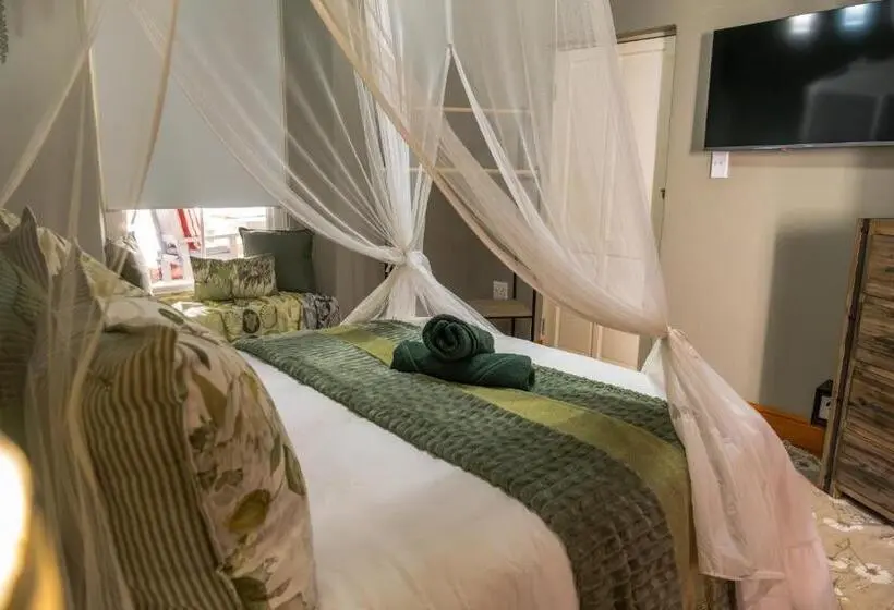 デラックスファミリールーム, Hephzibah Inn Guest House And Venue