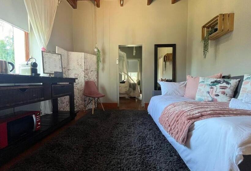 غرفة ديلوكس عائلية, Hephzibah Inn Guest House And Venue