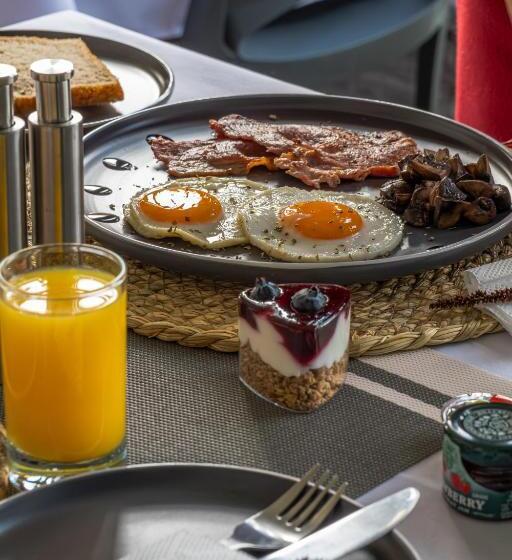 غرفة قياسية مطلّة علي الحديقة, Hephzibah Inn Guest House And Venue