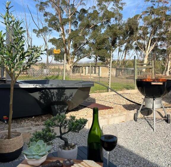 غرفة قياسية مطلّة علي الحديقة, Hephzibah Inn Guest House And Venue