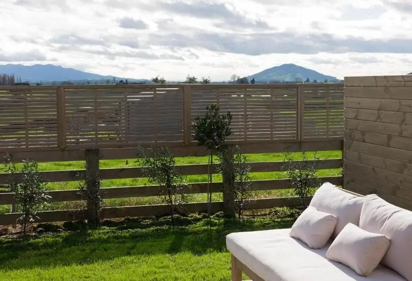 スタンダードルーム, Willow View Cottage Beautiful Farm Views Close To Waitomo