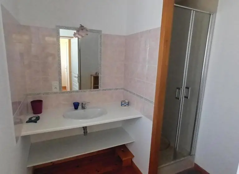 スタンダードルーム, Chambre Des Bords De Siame