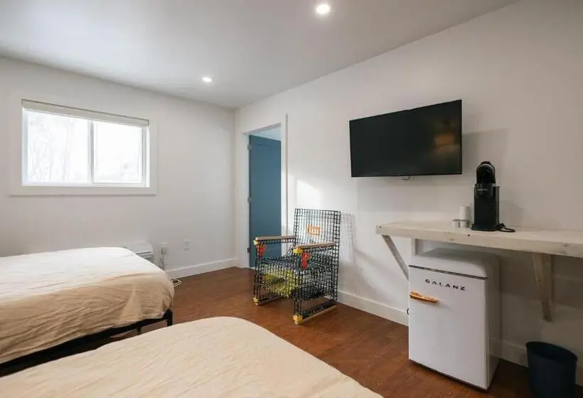 デラックスルーム, Homeport Suites & Residences