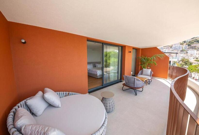 اتاق استاندارد با چشم‌انداز دریا, Vale