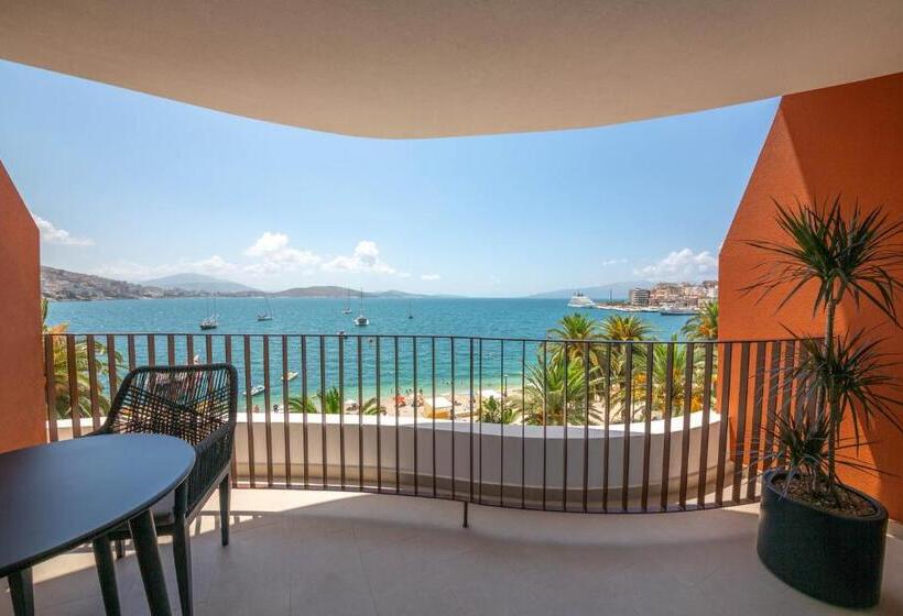 اتاق لوکس با بالکن و چشم‌انداز دریا, Vale