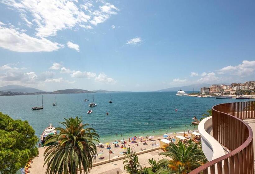 سوییت با چشم‌انداز دریا, Vale