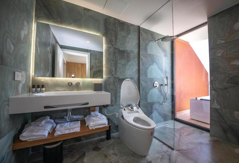 Deluxe Suite Sea View, Vale