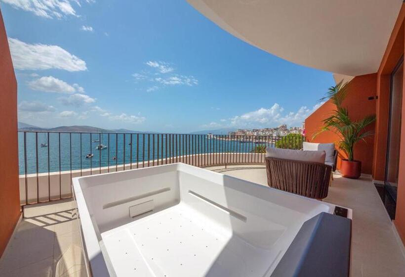 Deluxe Suite Sea View, Vale