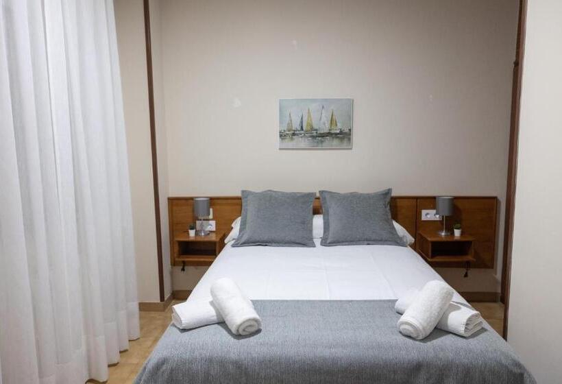 חדר אקונומי, Pensión A Codeseira Melide