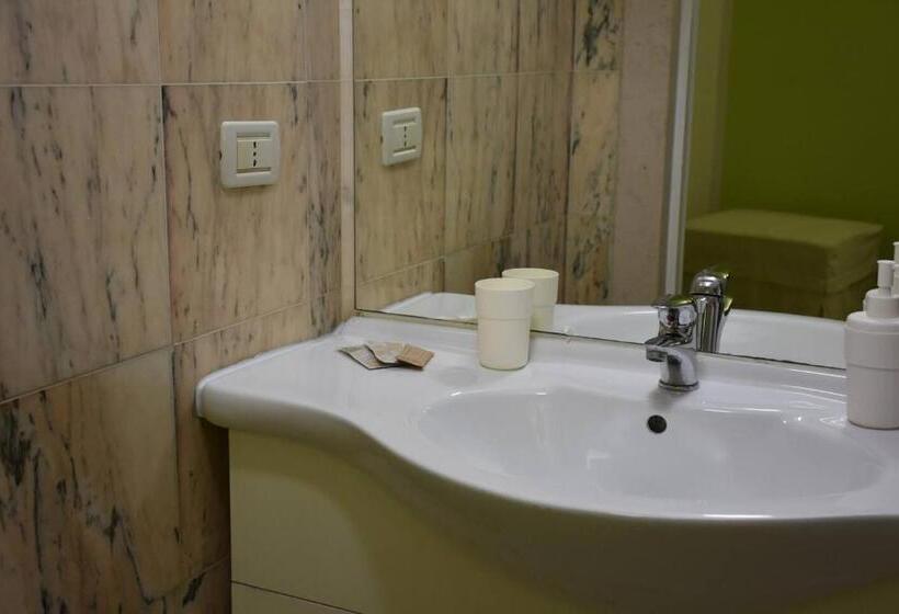 اتاق استاندارد, Lo Scrigno