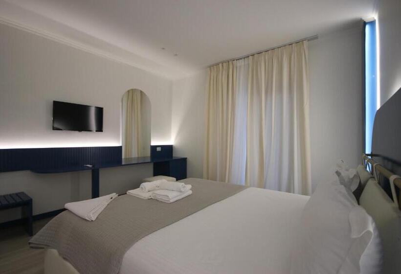 اتاق لوکس چهار تخته, Bay View