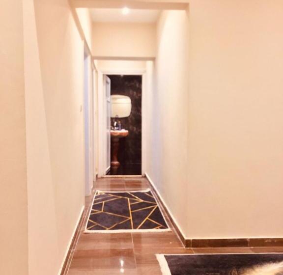 آپارتمان 2 خوابه با چشم‌انداز دریا, Alexandria Condotel