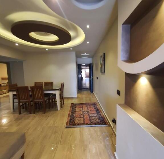 آپارتمان 3 خوابه, Alexandria Condotel