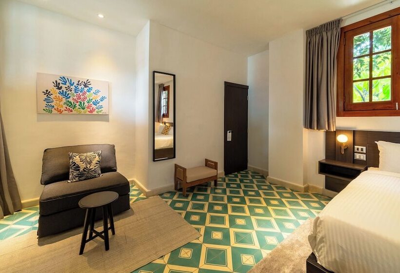 اتاق استاندارد سه نفره, Empyrean Art Deco