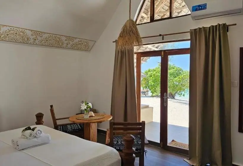 اتاق لوکس با چشمانداز دریا, Juana Ocean Villas
