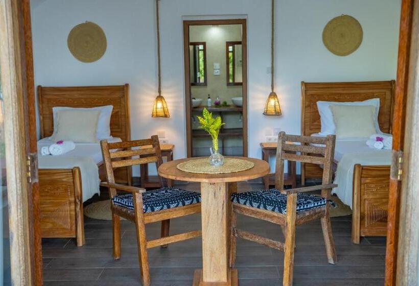 디럭스 룸, Juana Ocean Villas