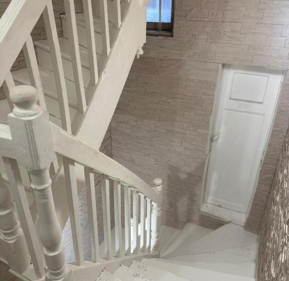 Номер Стандарт Индивидуальный, Maison Des Ambans Chambres D Hotes Hypercentre 200m De La Gare Et Petit Dejeuner Inclus