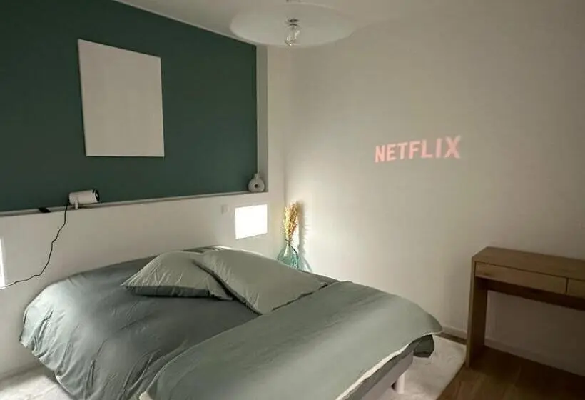 スタンダードルーム, Maison Des Ambans Chambres D Hotes Hypercentre 200m De La Gare Et Petit Dejeuner Inclus