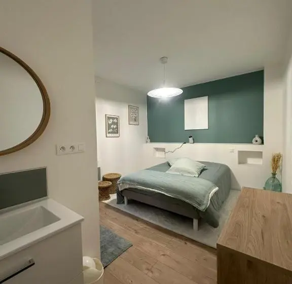スタンダードルーム, Maison Des Ambans Chambres D Hotes Hypercentre 200m De La Gare Et Petit Dejeuner Inclus