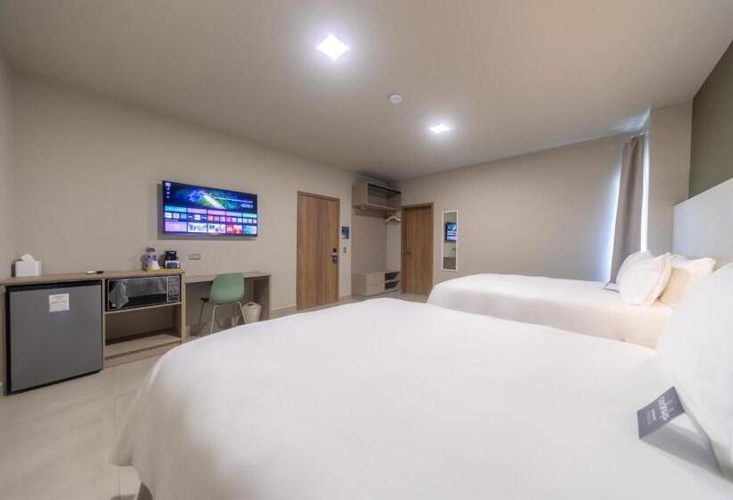 اتاق پریمیوم چهارنفره, Cedrela