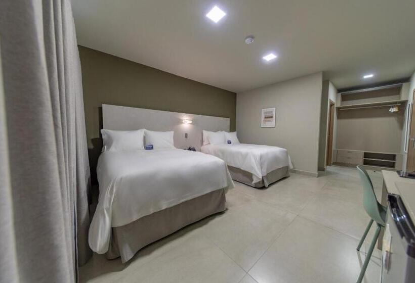 سوییت لوکس, Cedrela