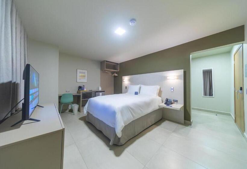 اتاق استاندارد, Cedrela