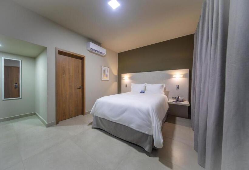 اتاق استاندارد با چشمانداز باغ, Cedrela