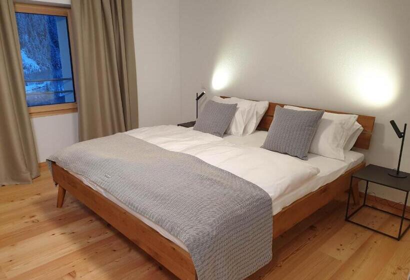 חדר סטנדרט לארבעה, Osteria Bäkar