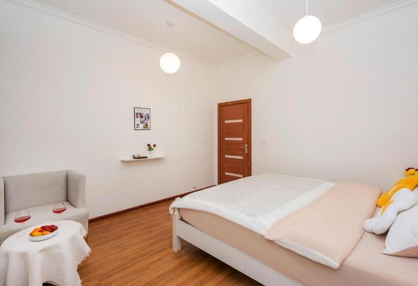 Quarto Estandar, 大理古城渔月客栈