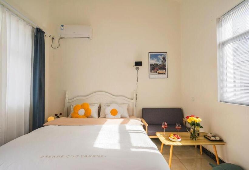 Люкс 2 Спальни, 大理古城渔月客栈