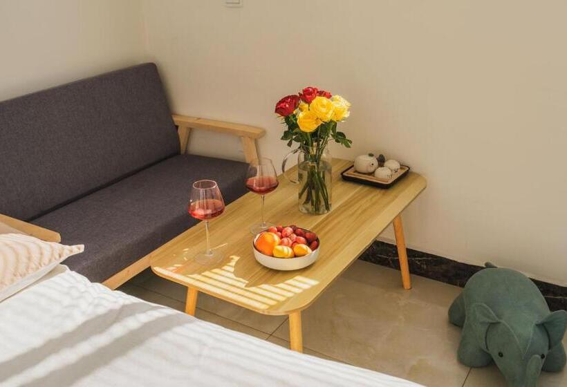 Люкс 2 Спальни, 大理古城渔月客栈