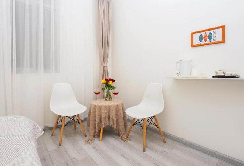 Семейный Номер, 大理古城渔月客栈