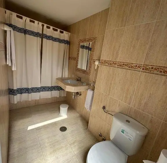 スタンダードトリプルルーム, Hostal Joaquín