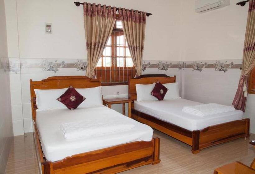 اتاق استاندارد چهار تخته, Sơn Hiển Hotel Cam Lâm