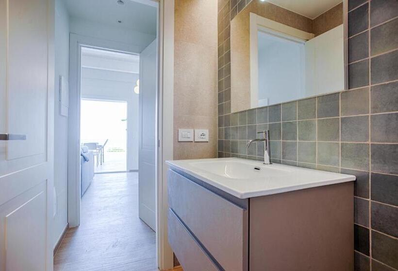 带1个卧室的顶楼公寓, Villamar Residence