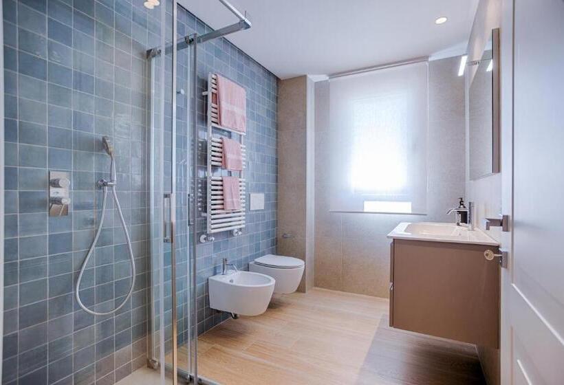 Апартаменты 1 Спальня Вид на Море с Балконом, Villamar Residence