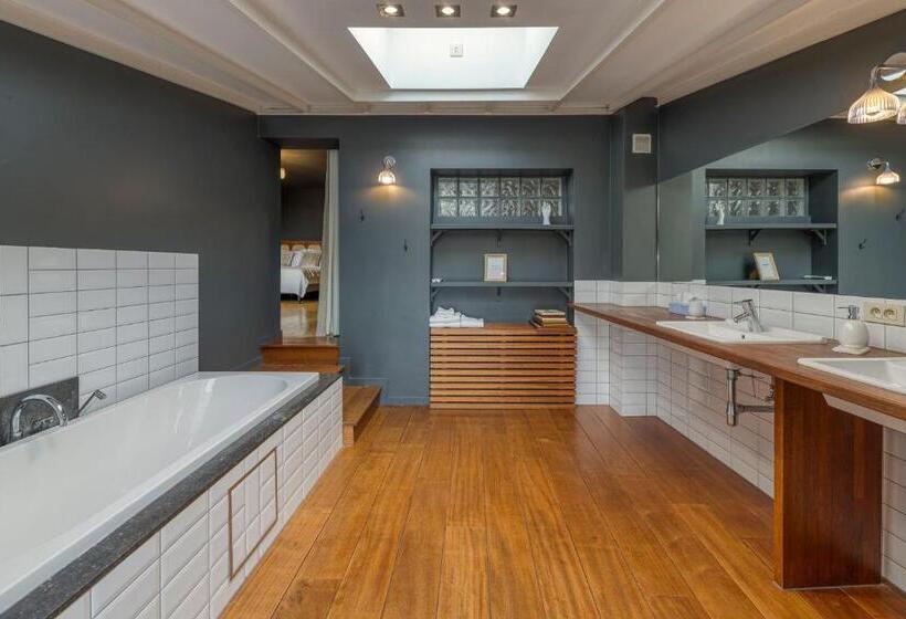 اتاق استاندارد, L Atelier K