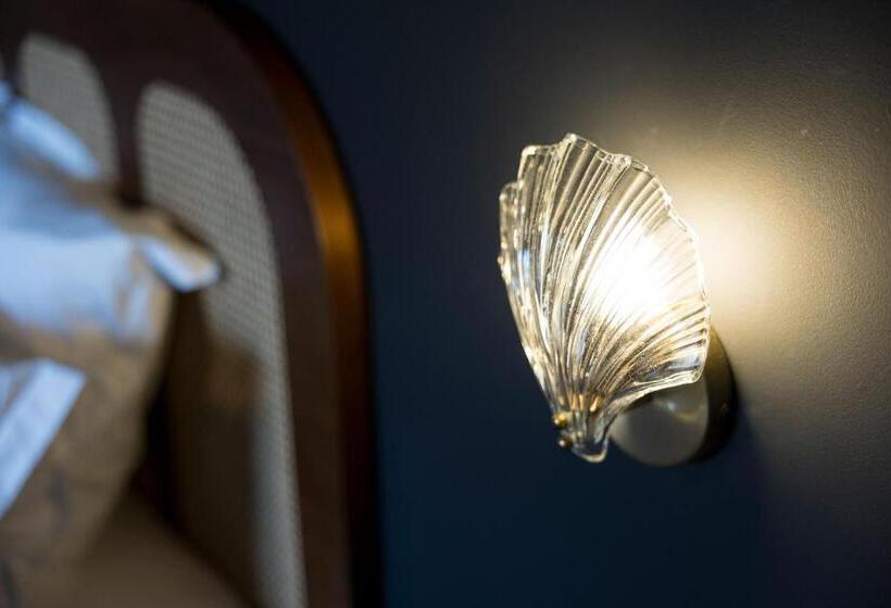 اتاق استاندارد, L Atelier K