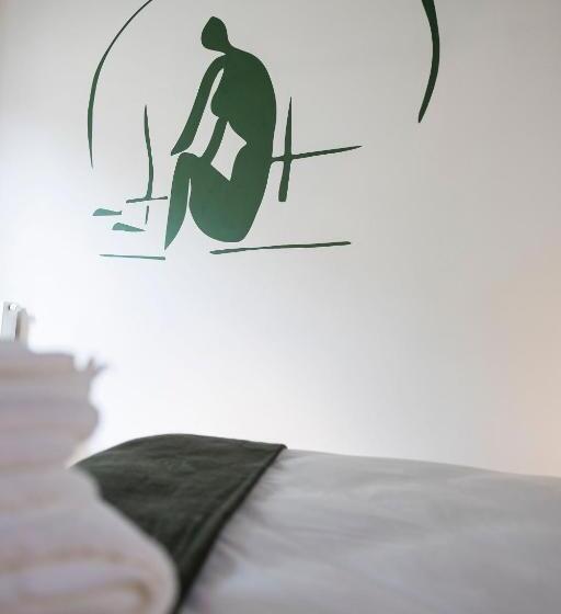 اتاق استاندارد با تراس, L Atelier K