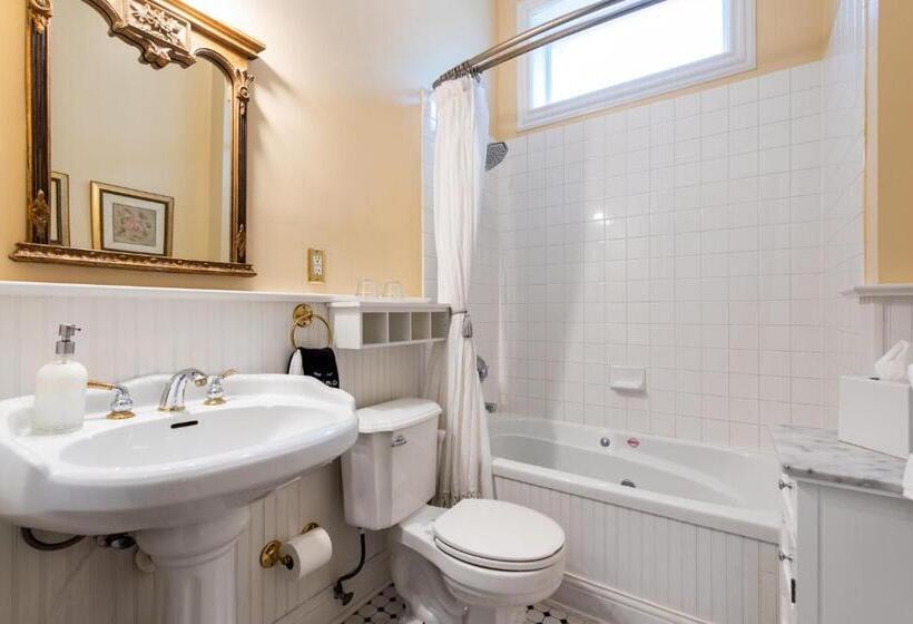 Deluxe-sviitti, Dupont Mansion Bed & Breakfast