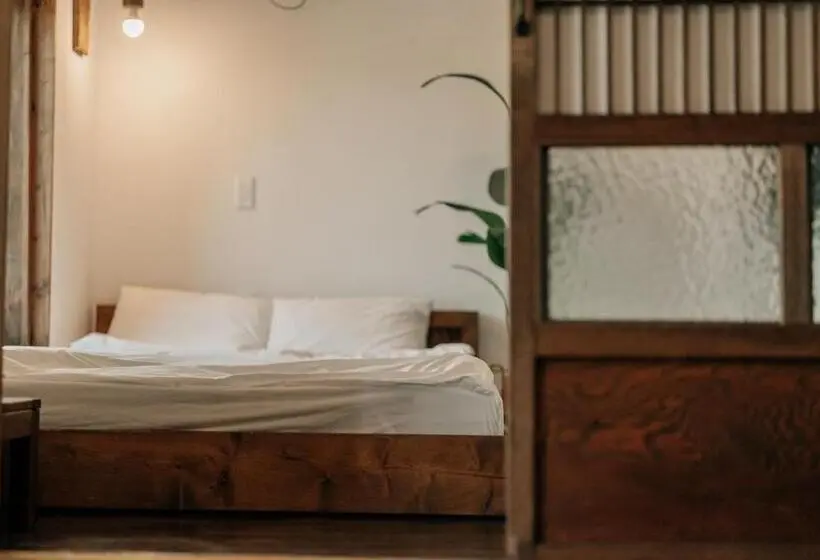 スタンダード４人部屋, Jeju Dokchae Pension Doldam House Batdam Branch