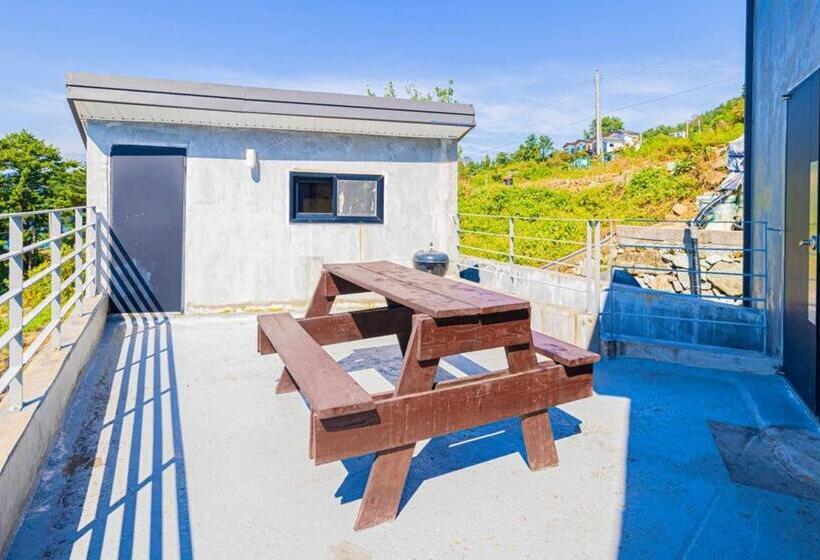 スタンダードルーム, Beotkkotgil Jinaseo