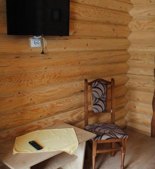 اتاق استاندارد با چشم‌انداز کوهستان, Family еко номери та будинки