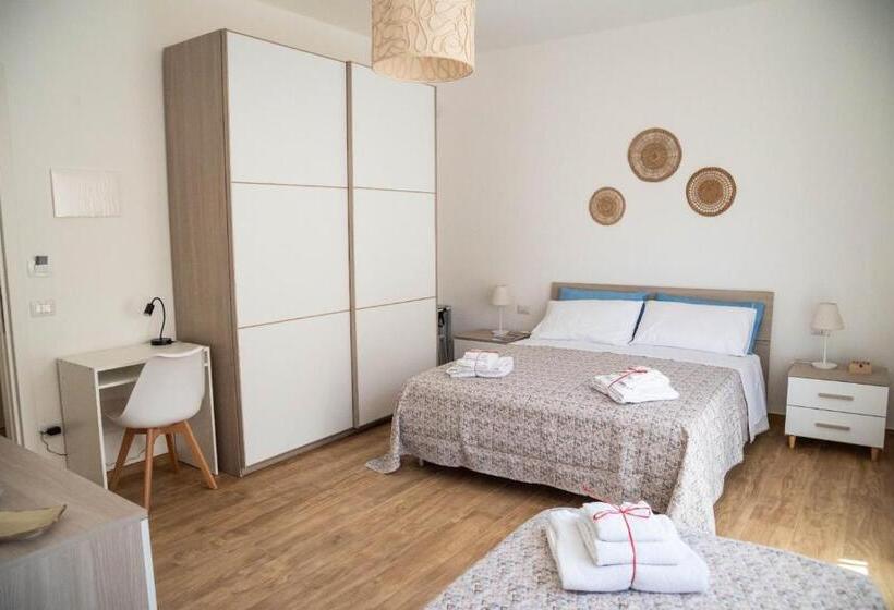 Номер Стандарт Трехместный, Koinè Comfort Rooms