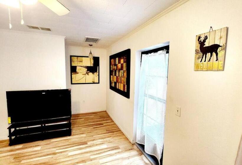 １ベッドルームアパートメント, New Cottage In Lake Placid On Lake Istokpoga