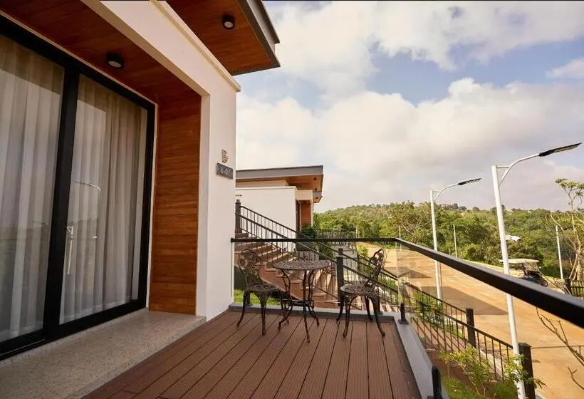 シングルデラックスルーム, The Pine Mansion